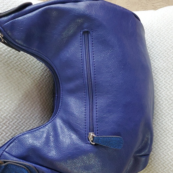 Kathy Van Zeeland Shoulder Bag/Nordic Purple - Picture 4 of 17